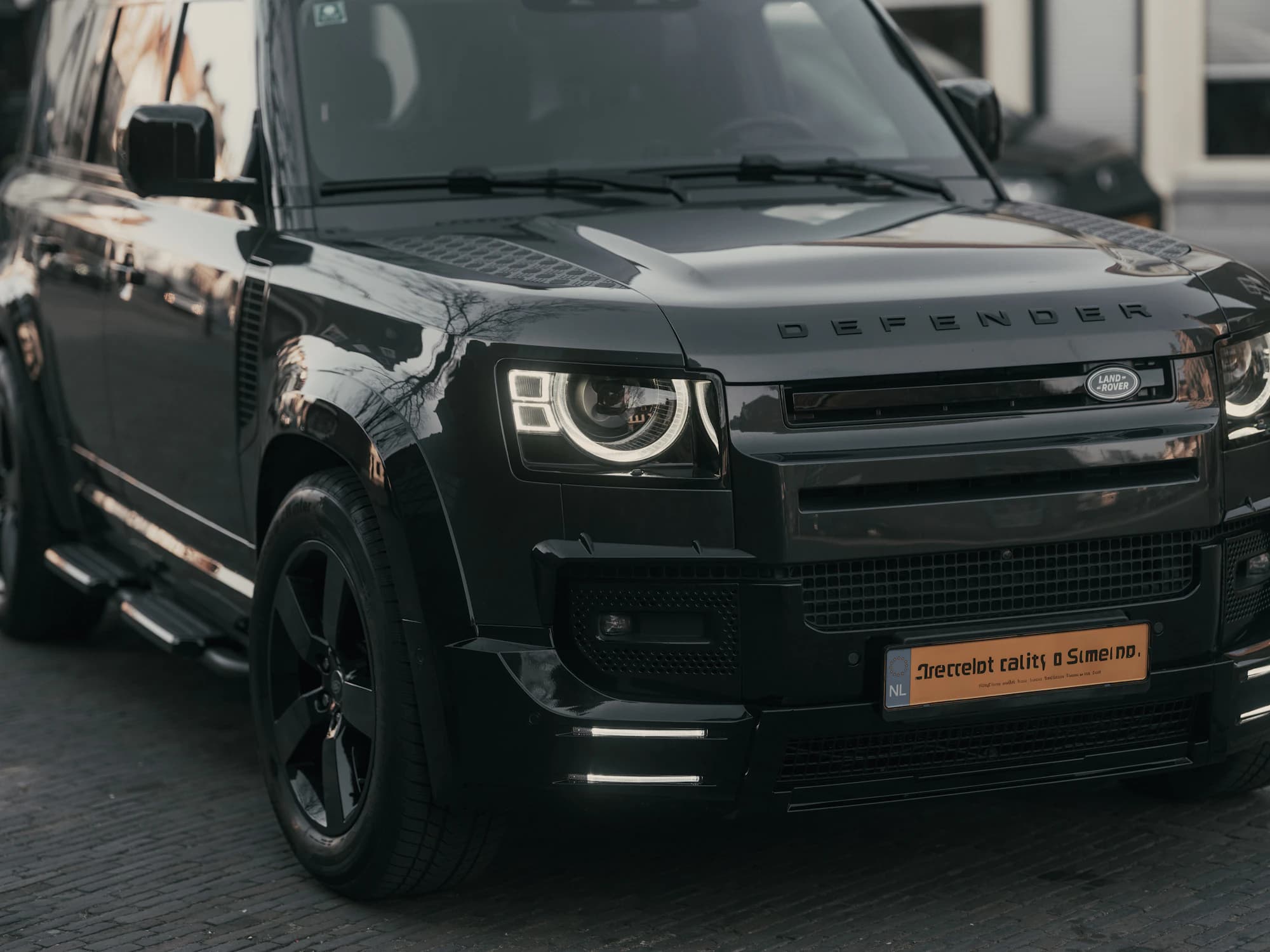 Land Rover Defender 110 X-Dynamic HSE 2023 6